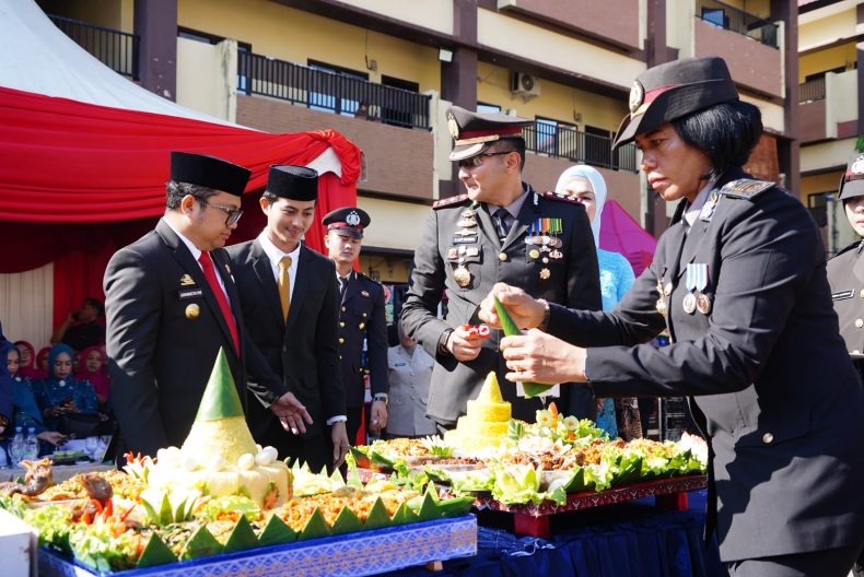 Di Hari Bhayangkara ke-80, Darmawangsyah Ajak Perkuat Kolaborasi Pemkab dan Polri